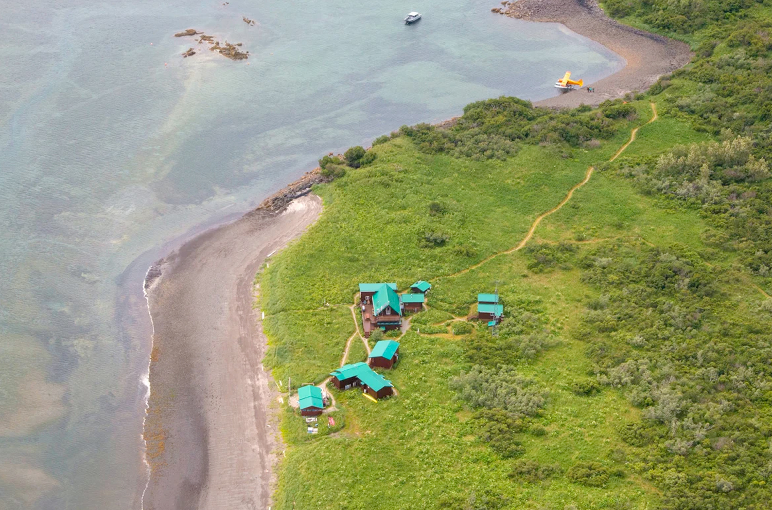 Alaska Lodge   Katmai Wilderness Lodge