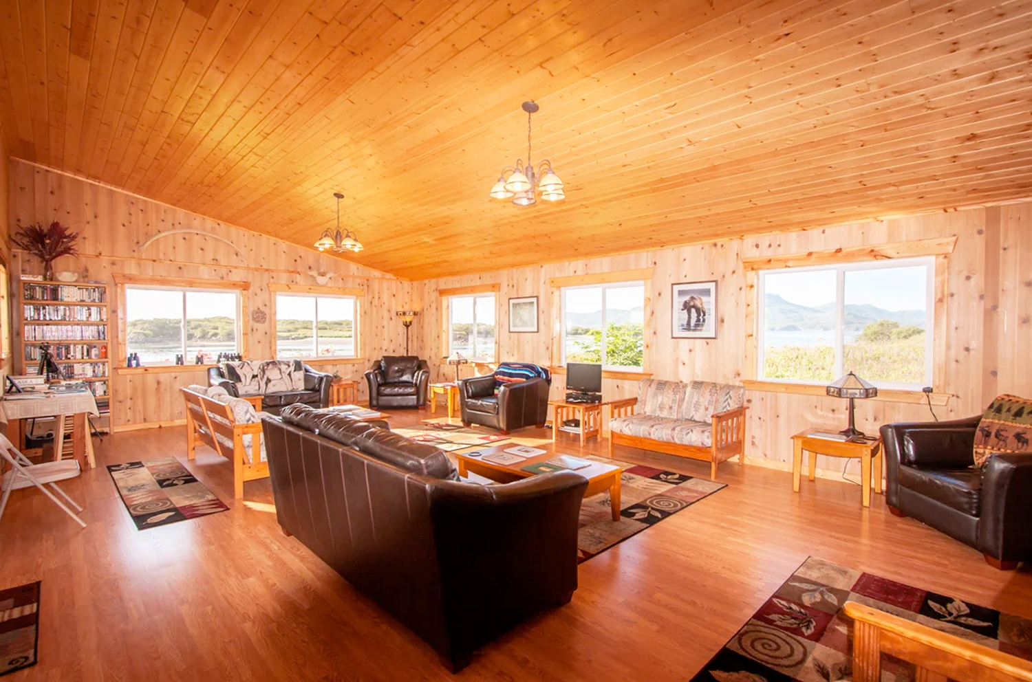 Alaska Lodge   Katmai Wilderness Lodge